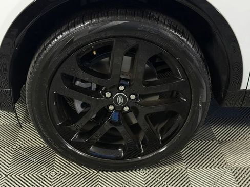 Used 2026 Land Rover Discovery Sport Landmark AWD/4WD image 12
