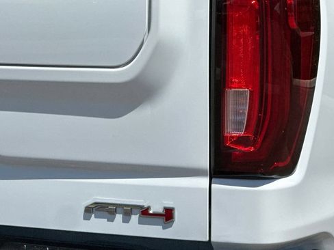 Certified 2023 GMC Sierra 1500 AT4 w/ AT4 Premium Package AWD/4WD image 28