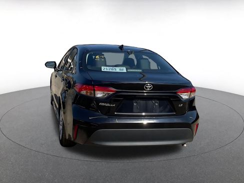 Used 2025 Toyota Corolla LE image 14