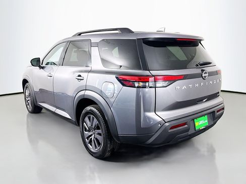 Used 2022 Nissan Pathfinder SV FWD image 7