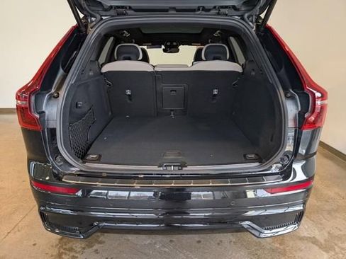 New 2026 Volvo XC60 T8 Plus w/ Climate Package AWD/4WD image 4