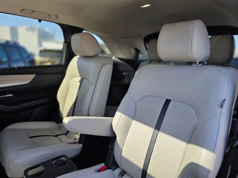 Used 2024 MAZDA CX-90 3.3 Turbo w/ Preferred Plus image 21