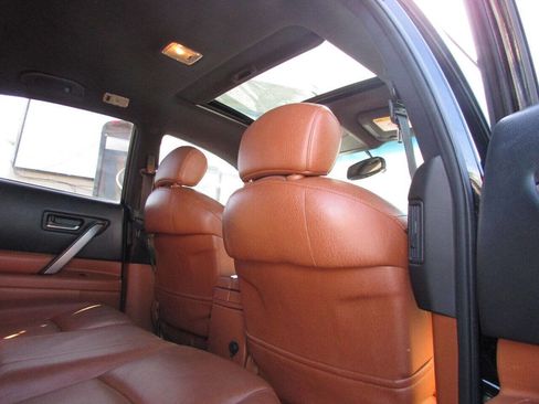 Used 2004 INFINITI FX35 2WD w/ Touring Pkg image 36