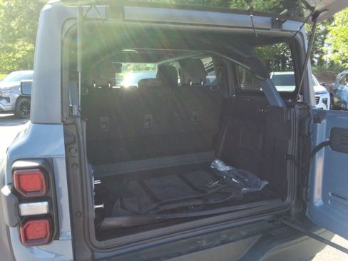 Used 2023 Ford Bronco Raptor w/ Interior Carbon Fiber Pack 6 AWD/4WD image 10