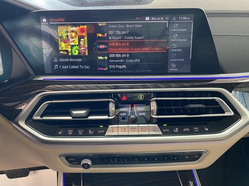 Used 2021 BMW X5 xDrive40i w/ Premium Package image 27