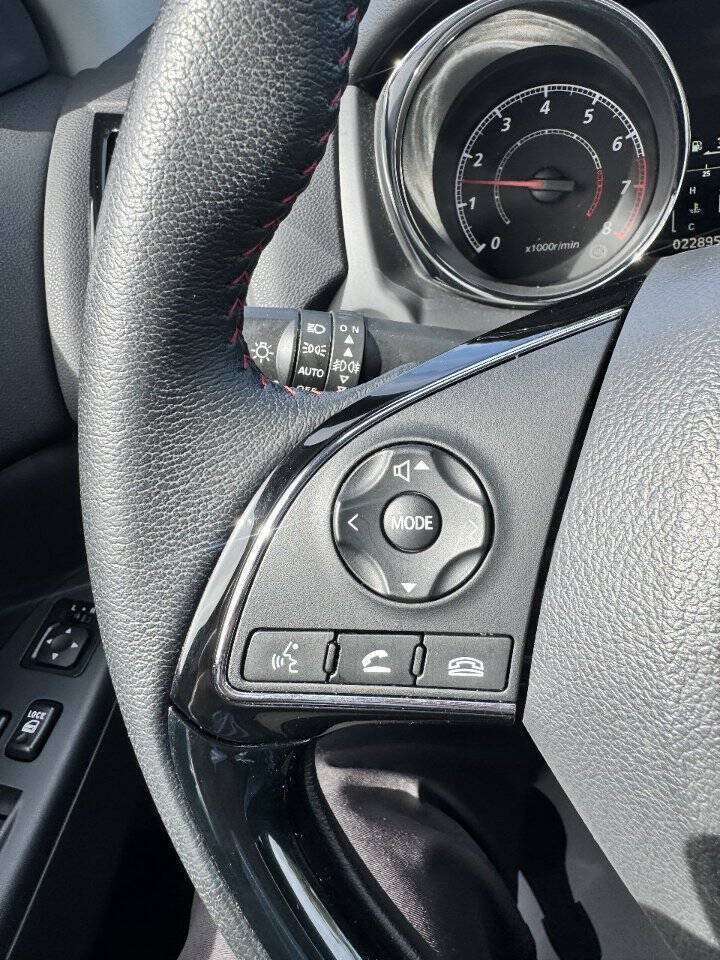 Used 2025 Mitsubishi Outlander Sport LE AWD/4WD image 11