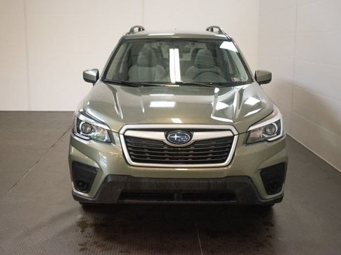 Used 2019 Subaru Forester Premium w/ All-Weather Package AWD/4WD image 2