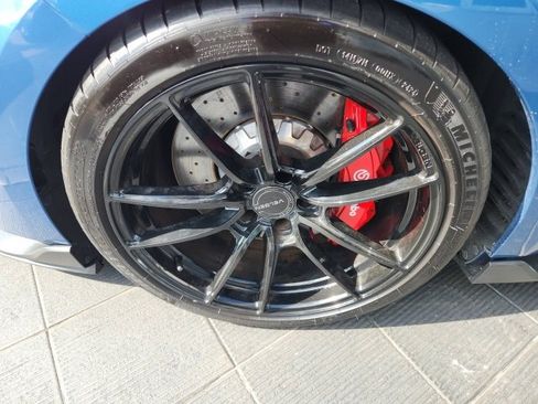 Used 2019 Ford Mustang Shelby GT350 w/ Technology Package image 7