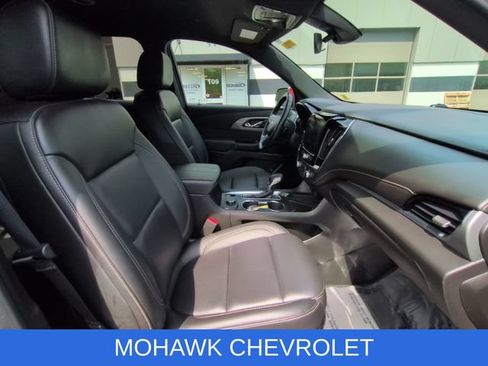 Used 2024 Chevrolet Traverse LT AWD/4WD image 28