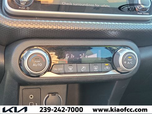 Used 2019 Nissan Kicks SV FWD image 27