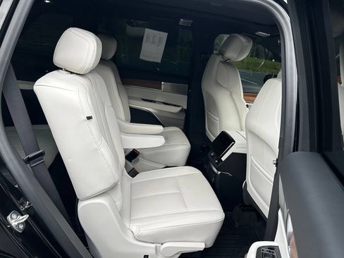 Used 2026 Cadillac Vistiq Sport w/ LPO, Floor Liner Package AWD/4WD image 49