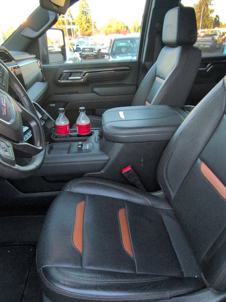 Used 2025 GMC Sierra 3500 AT4 w/ AT4 Premium Plus Package AWD/4WD image 13