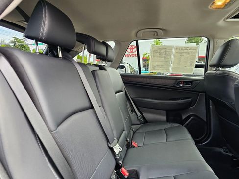 Used 2017 Subaru Outback 3.6R Limited AWD/4WD image 13