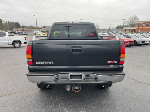 Used 2005 GMC Sierra 1500 SLE w/ Off-Road Package image 33