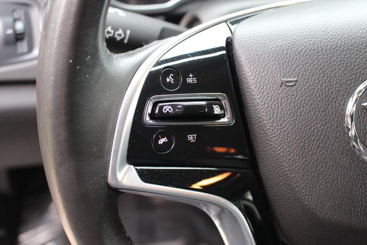 Used 2015 Cadillac SRX FWD image 18