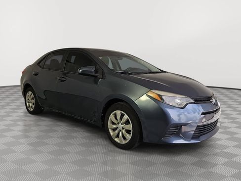 Used 2015 Toyota Corolla LE FWD image 2