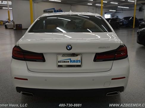 Used 2023 BMW 530i w/ Premium Package RWD image 10