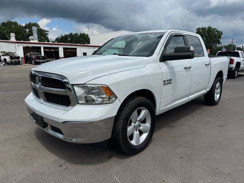 Used 2016 RAM 1500 Classic SLT w/ Luxury Group AWD/4WD image 1