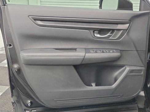 Certified 2025 Honda CR-V EX image 18