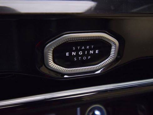 New 2026 Jeep Grand Cherokee L Limited image 24