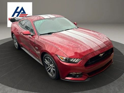 Used 2016 Ford Mustang GT RWD image 3