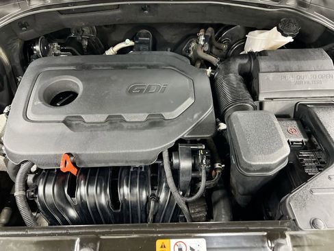 Used 2017 Hyundai Santa Fe Sport AWD/4WD image 23