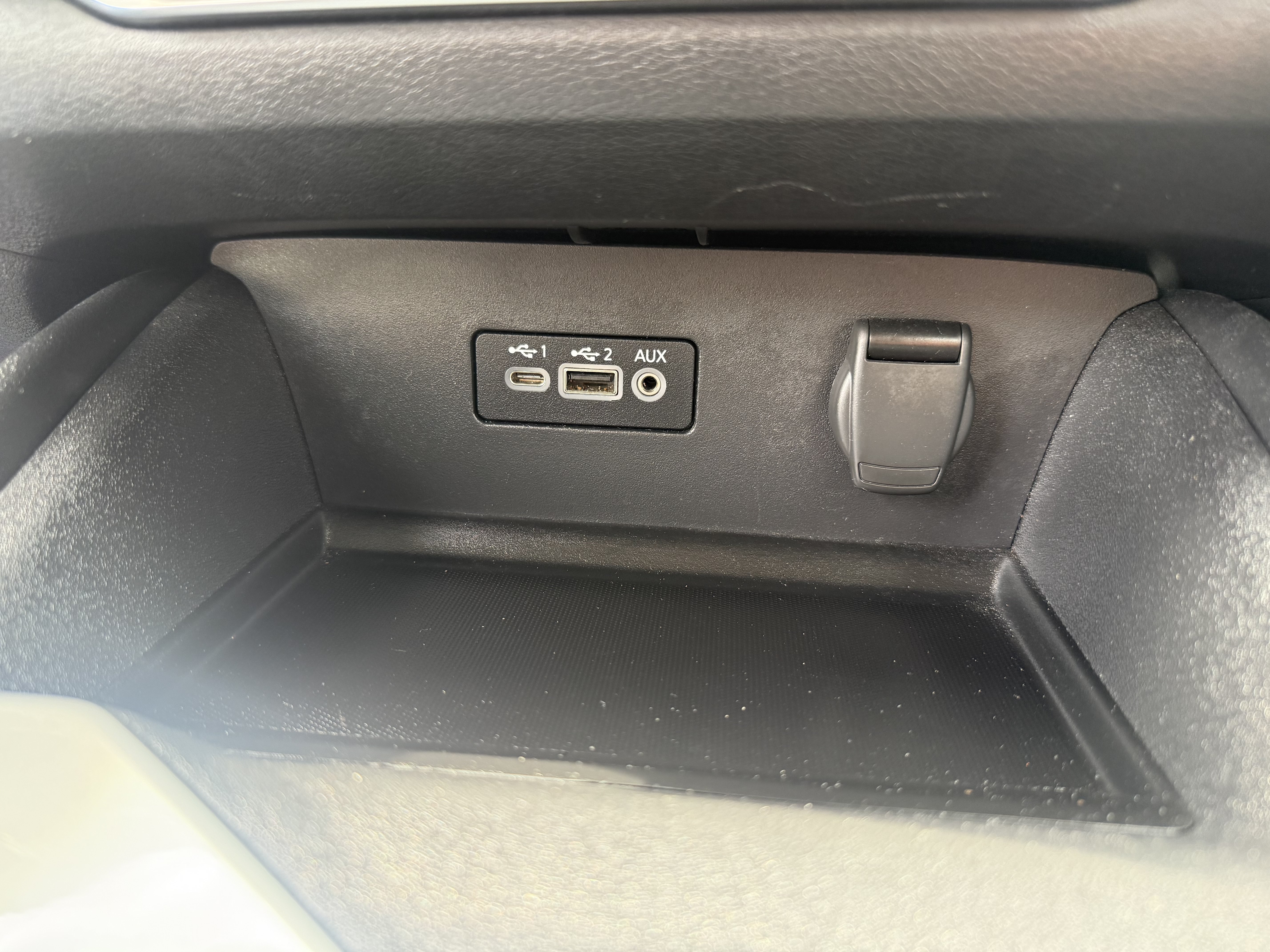 Used 2025 Nissan Altima 2.5 SV FWD image 17