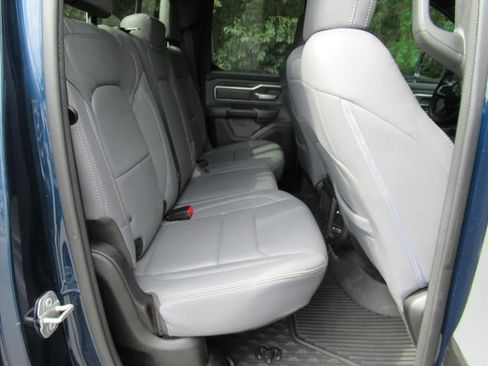 Used 2022 RAM 1500 Big Horn RWD image 32