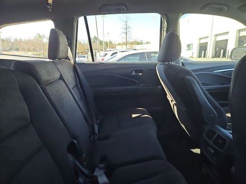 Used 2022 Honda Pilot Sport image 32