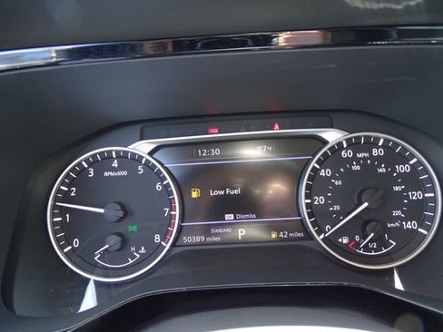 Used 2022 Nissan Pathfinder SL w/ SL Black Package FWD image 15