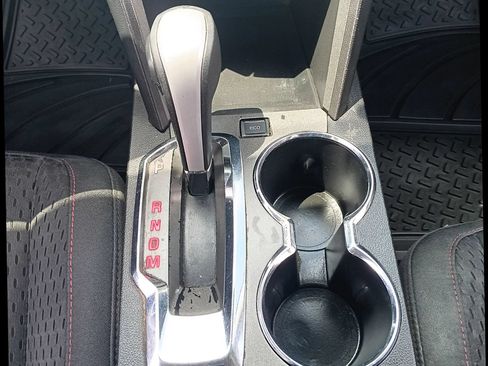Used 2015 GMC Terrain SLE FWD image 17