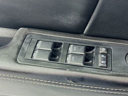 Used 2013 Chrysler 200 Limited w/ Sun/Sound Group image 20