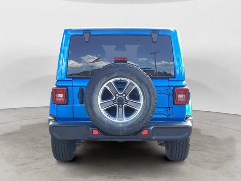 Used 2021 Jeep Wrangler Unlimited Sahara w/ Dual Top Group AWD/4WD image 4