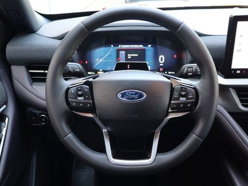 Used 2026 Ford Explorer Platinum AWD/4WD image 26