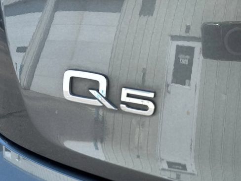 Used 2022 Audi Q5 2.0T Premium AWD/4WD image 11