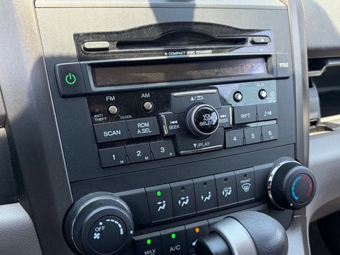 Used 2011 Honda CR-V SE image 9