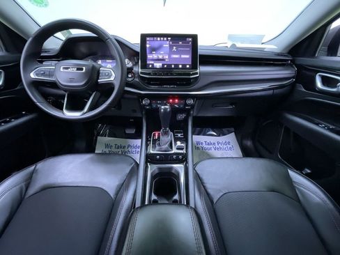 Used 2022 Jeep Compass Trailhawk image 19