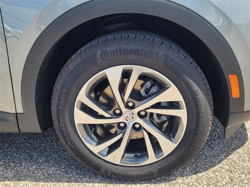 Used 2023 Buick Envision Essence image 9