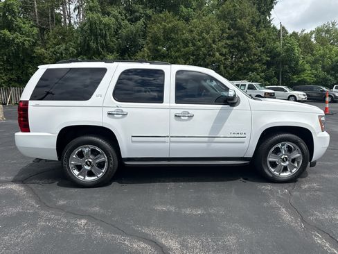 Used 2010 Chevrolet Tahoe LTZ AWD/4WD image 2