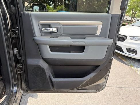 Used 2017 RAM 1500 Big Horn RWD image 18