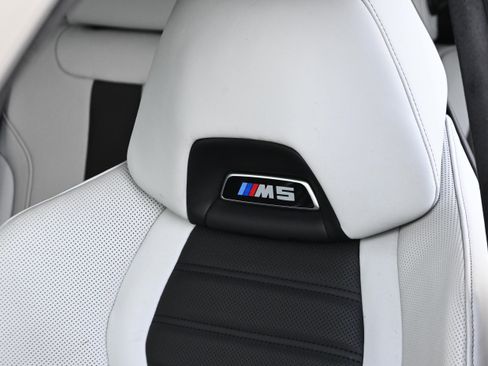 Used 2023 BMW M5 w/ Competition Package image 42