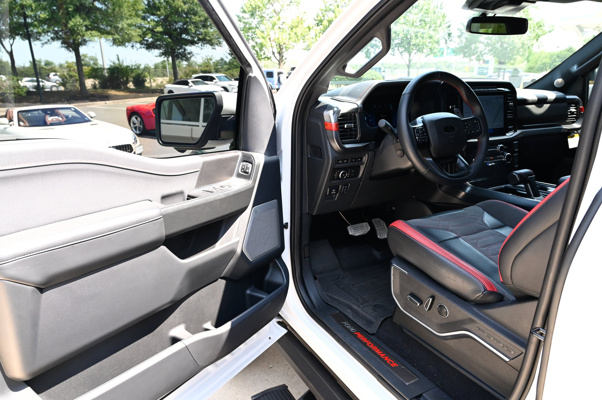 Used 2024 Ford F150 Raptor AWD/4WD image 15
