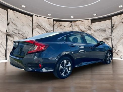 Used 2019 Honda Civic LX image 4
