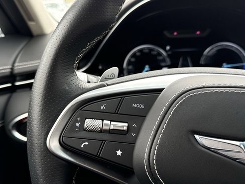 Used 2025 Genesis Electrified GV70 Advanced w/ Prestige Package image 33