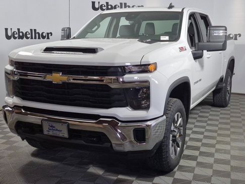 New 2026 Chevrolet Silverado 2500 LT image 3