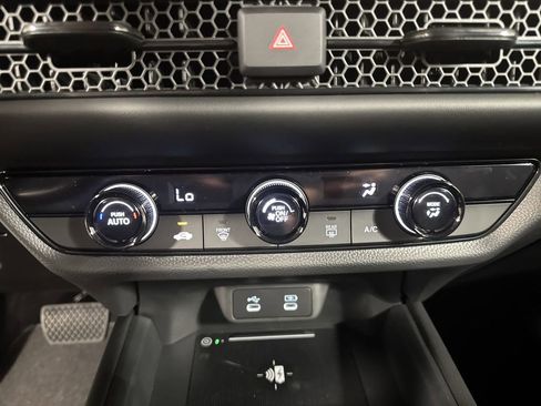 New 2026 Honda HR-V LX image 23