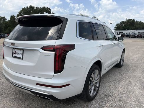 Used 2023 Cadillac XT6 Premium Luxury FWD image 7