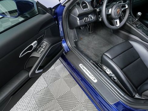 Certified 2025 Porsche 718 Cayman GTS image 7