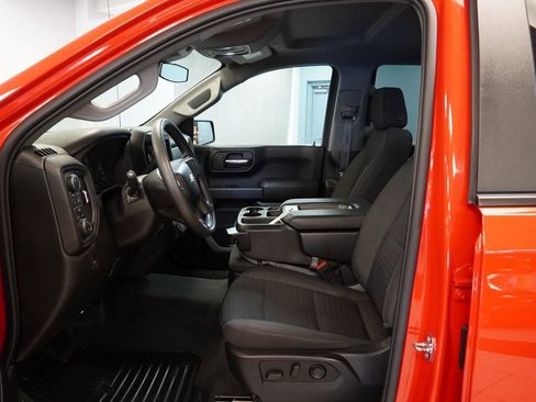 Used 2022 Chevrolet Silverado 1500 Custom image 6