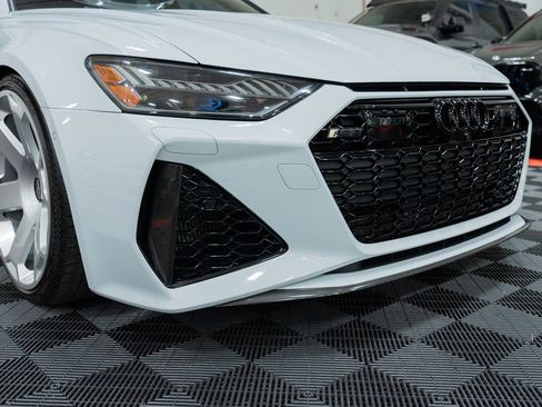 Used 2021 Audi RS 6 w/ Carbon Optic Package AWD/4WD image 18